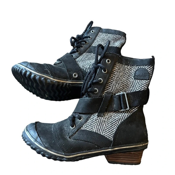 Sorel Shoes - Sorel SlimBoot Womens Boots Black Herringbone Size 7 Waterproof Leather Boots